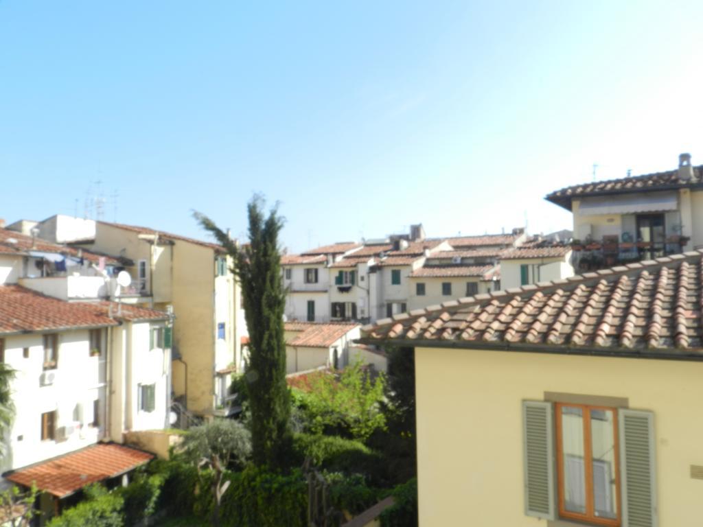 Camera Matrimoniale/Doppia con Letti Singoli con Balcone